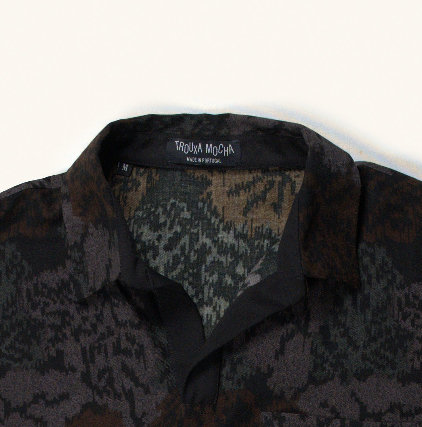 Floral black polo - PROJECTO TROUXA MOCHA