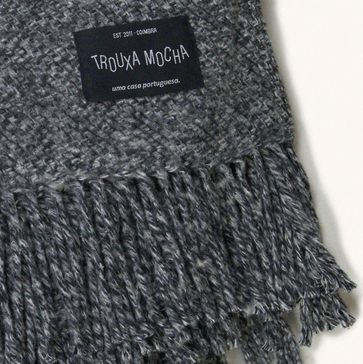 Cotton Blanket Scarf – Versatile Everyday Piece - PROJECTO TROUXA MOCHA