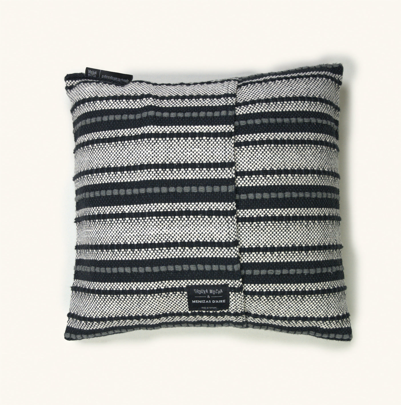 Textured Pillow Cases - PROJECTO TROUXA MOCHA