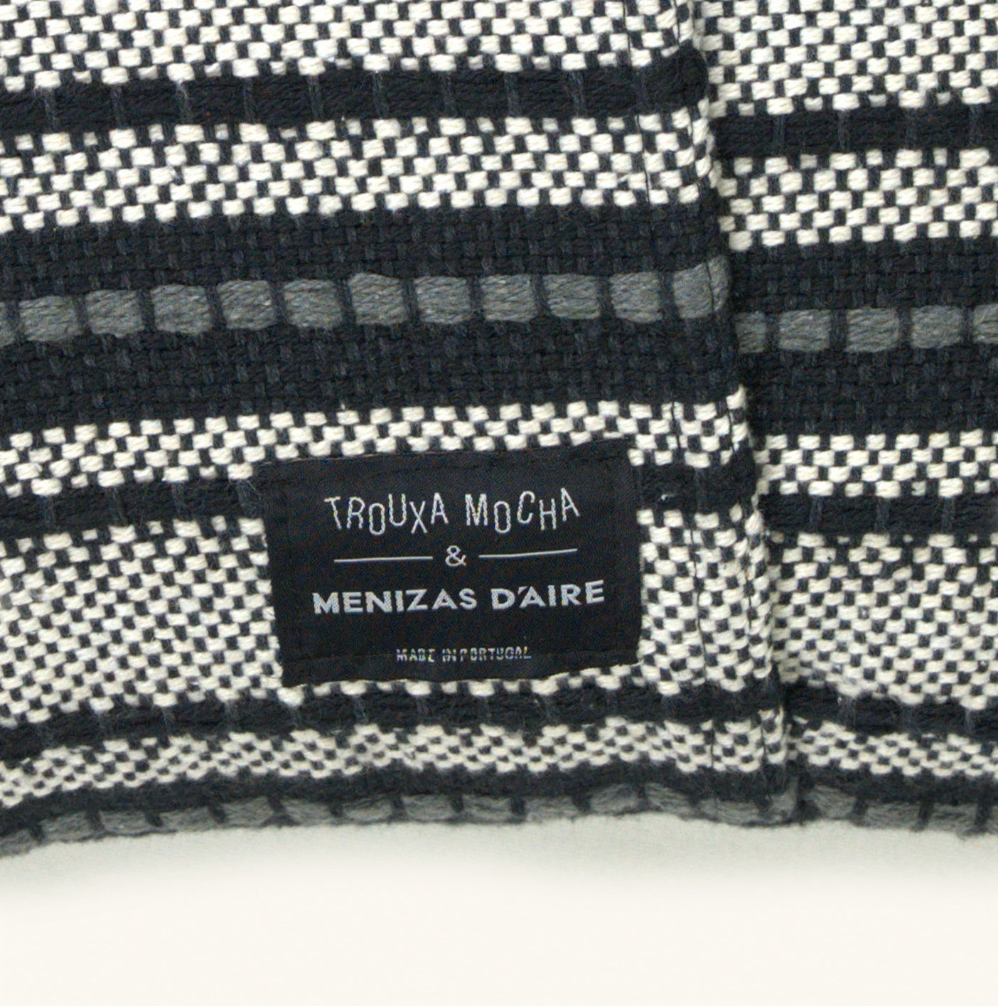 Textured Pillow Cases - PROJECTO TROUXA MOCHA