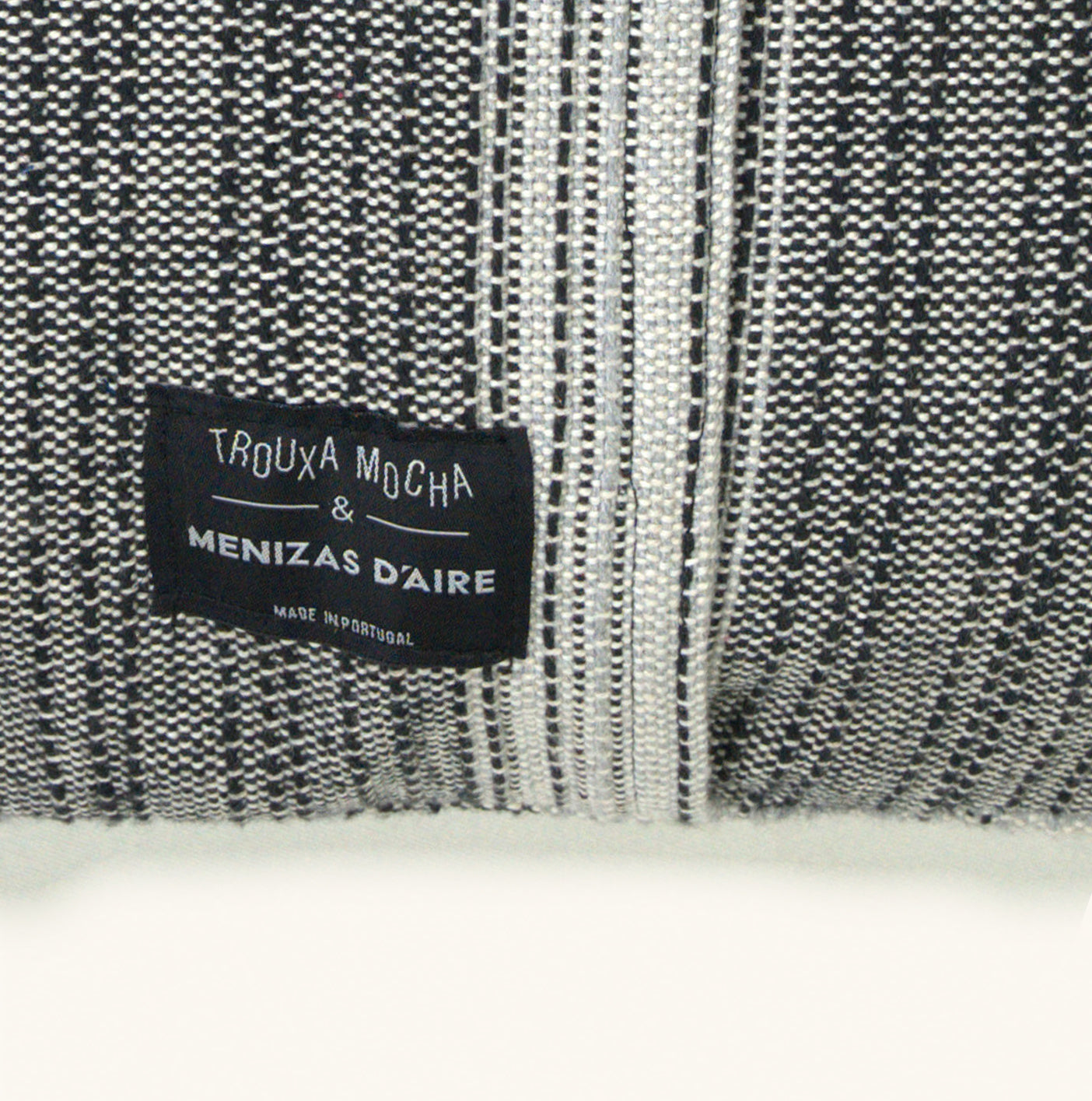 Textured Pillow Cases - PROJECTO TROUXA MOCHA