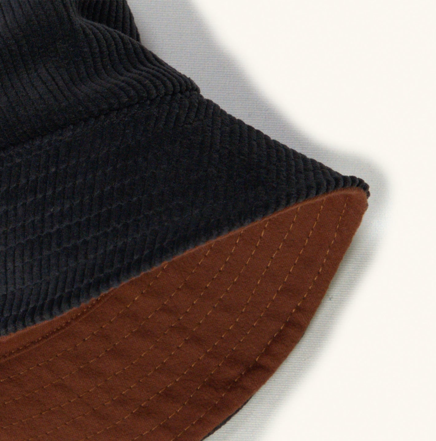 Double-sided Bucket Hat - PROJECTO TROUXA MOCHA