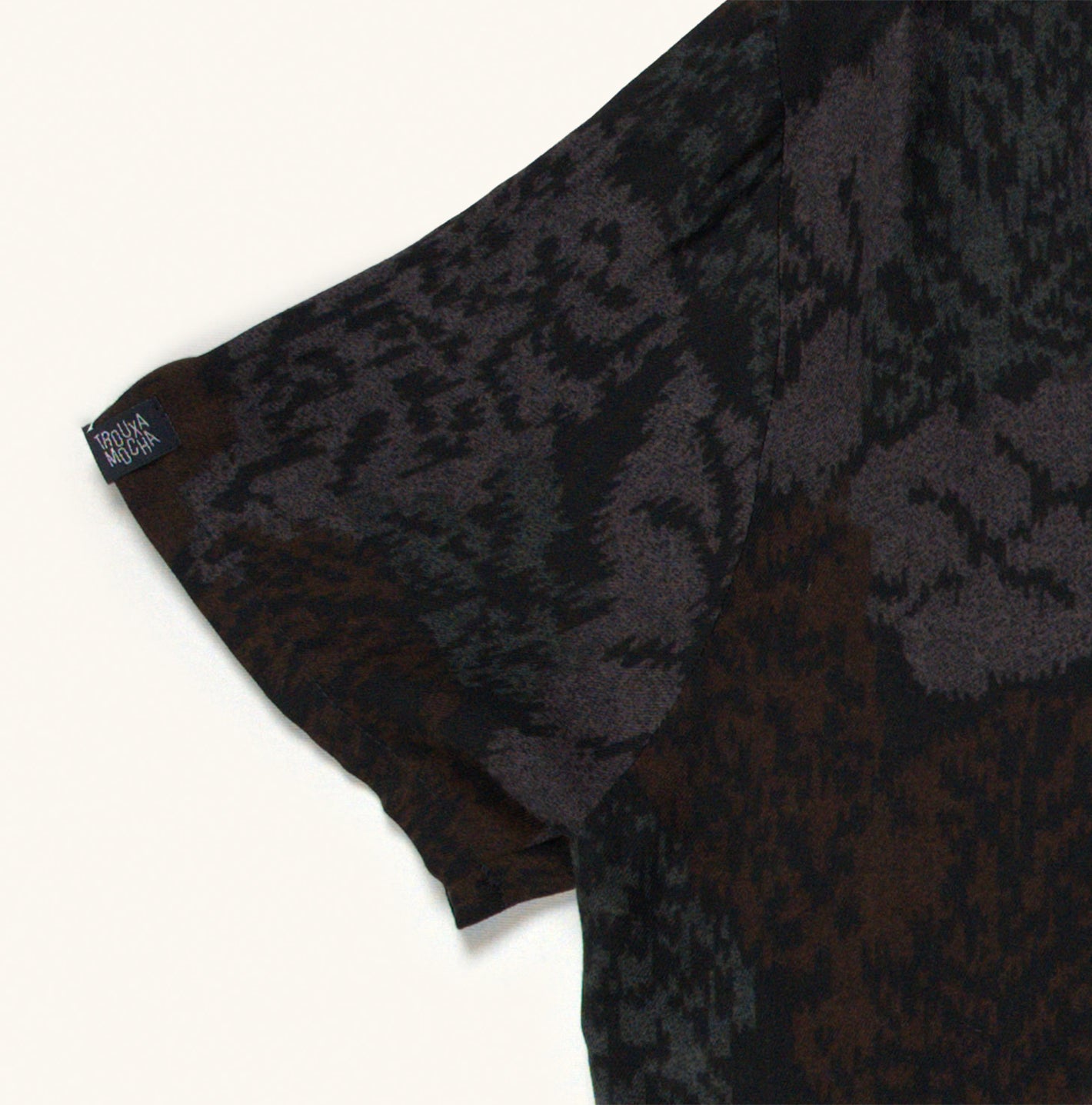 Floral black polo - PROJECTO TROUXA MOCHA