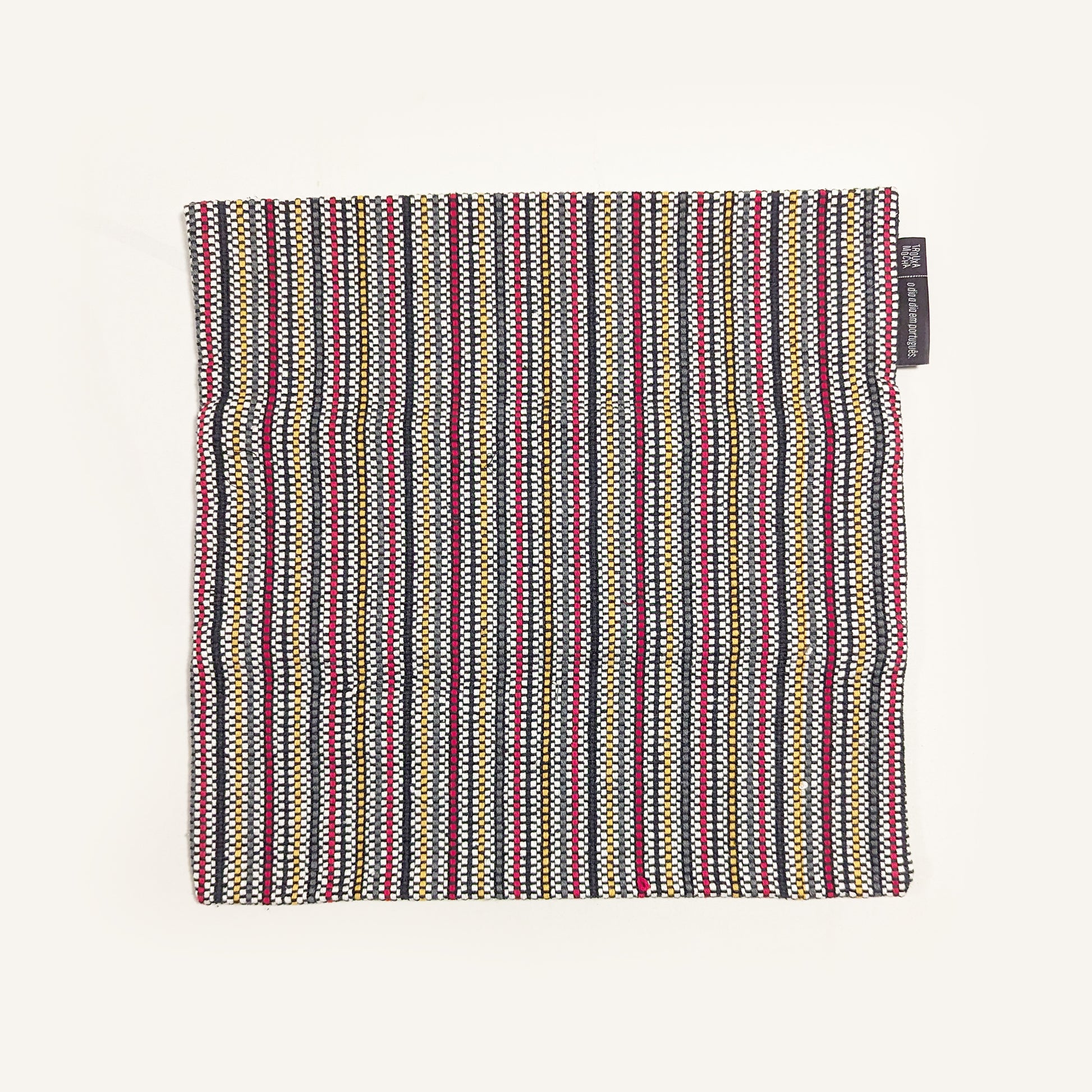 Textured Pillow Cases - PROJECTO TROUXA MOCHA